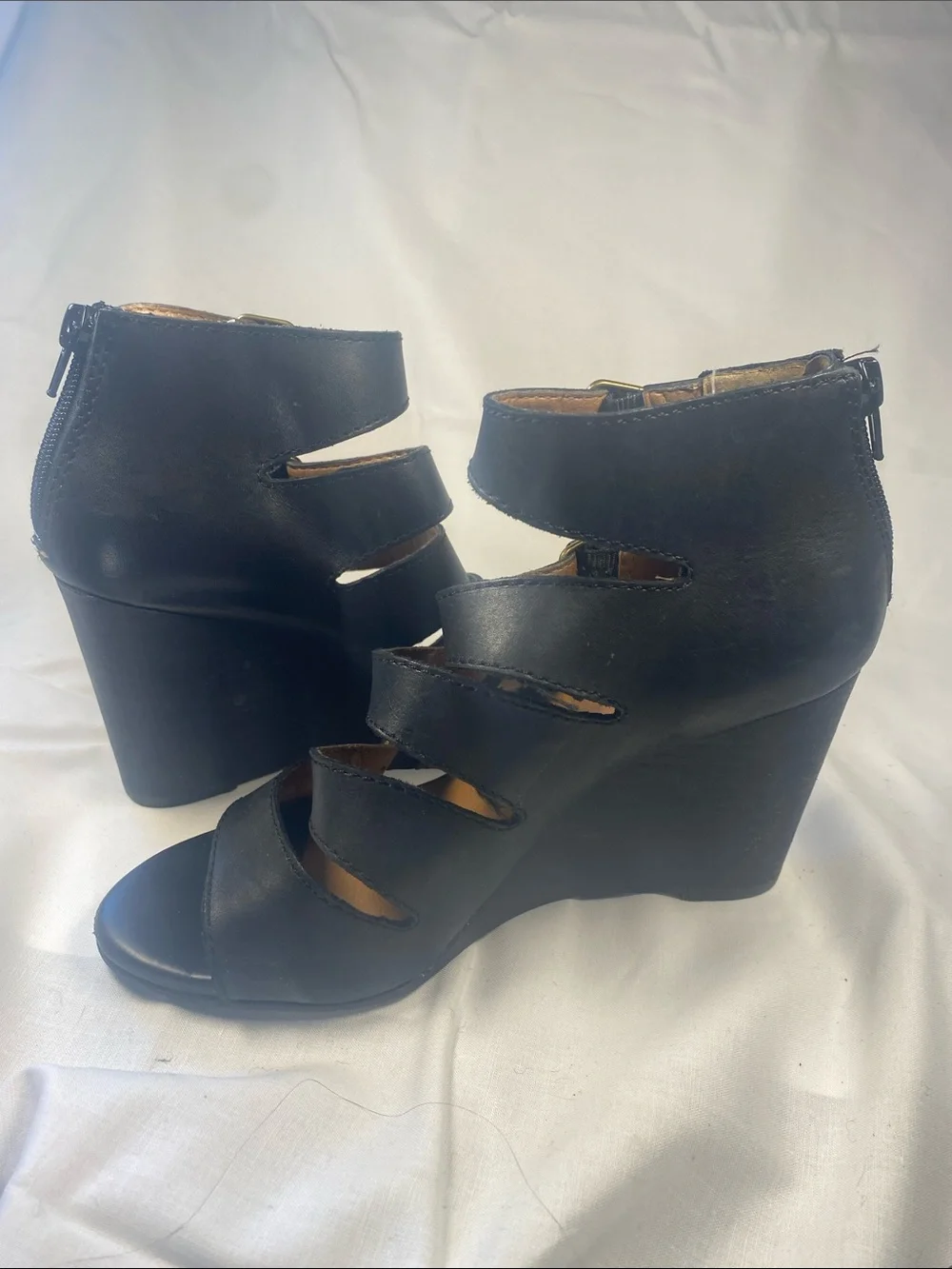Lucky Brand Black Multi-Strap Wedge Sandals - women’s 7m